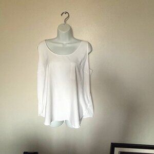 Pre-Loved Faded Glory sleeveless white blouse.